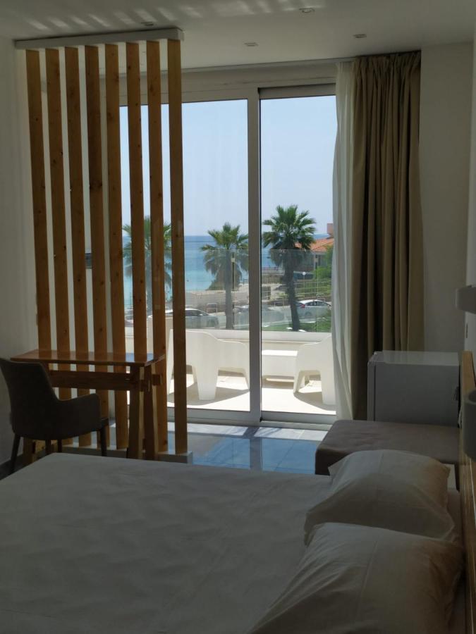 Jonium Hotel - Amazing Sea View And Swimming Pool Пулзано Екстериор снимка