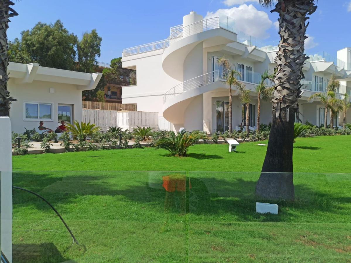 Jonium Hotel - Amazing Sea View And Swimming Pool Пулзано Екстериор снимка