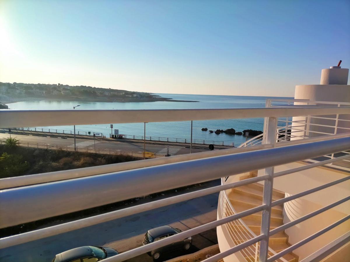 Jonium Hotel - Amazing Sea View And Swimming Pool Пулзано Екстериор снимка