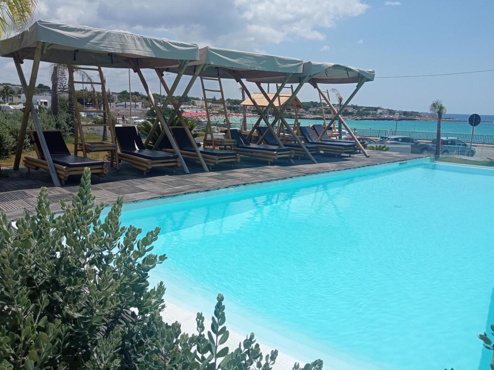 Jonium Hotel - Amazing Sea View And Swimming Pool Пулзано Екстериор снимка