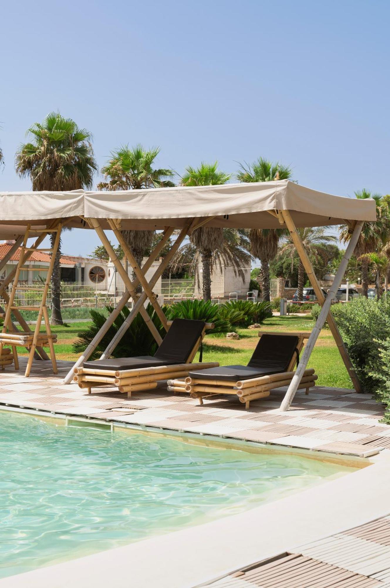 Jonium Hotel - Amazing Sea View And Swimming Pool Пулзано Екстериор снимка